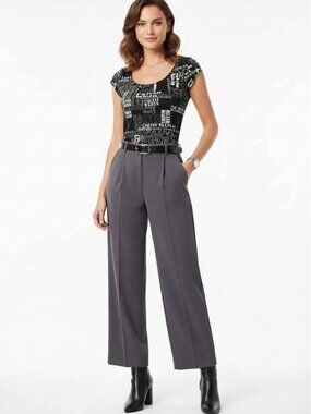 Classic Meets Cool: Calvin Klein Black & White Graphic Cotton T-Shirt Sz Small